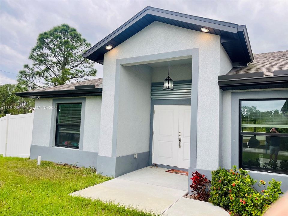 En Venta: $390,000 (3 camas, 2 baños, 1437 Pies cuadrados)