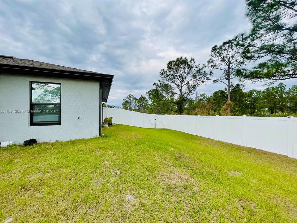 En Venta: $390,000 (3 camas, 2 baños, 1437 Pies cuadrados)