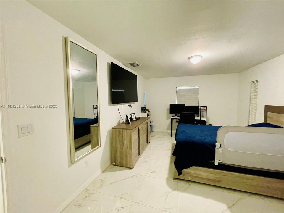 En Venta: $390,000 (3 camas, 2 baños, 1437 Pies cuadrados)