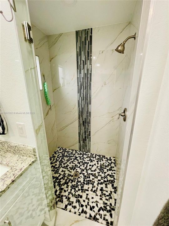 En Venta: $390,000 (3 camas, 2 baños, 1437 Pies cuadrados)