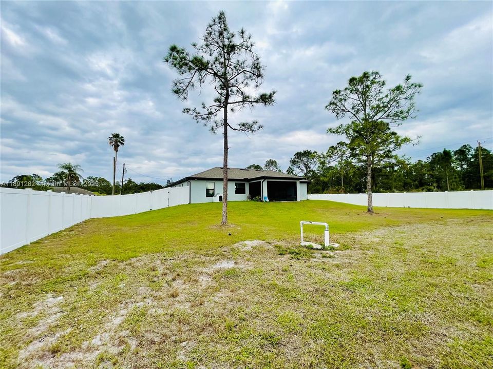 En Venta: $390,000 (3 camas, 2 baños, 1437 Pies cuadrados)