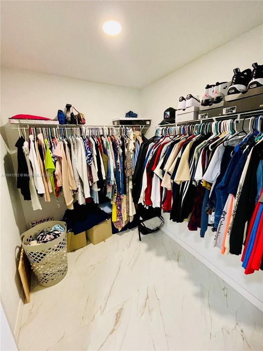 En Venta: $390,000 (3 camas, 2 baños, 1437 Pies cuadrados)