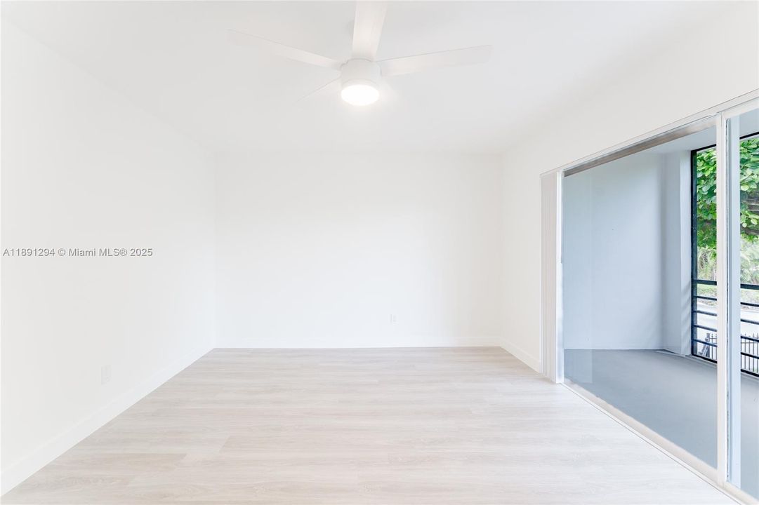 Activo con contrato: $1,975 (1 camas, 1 baños, 0 Pies cuadrados)