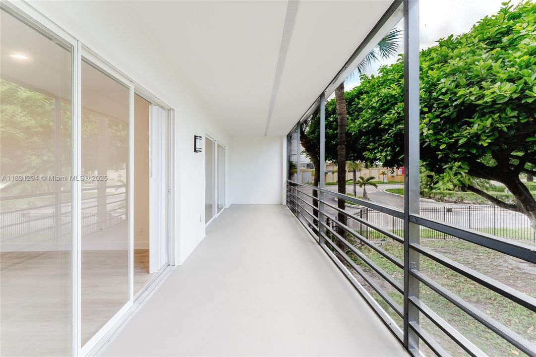 Activo con contrato: $1,975 (1 camas, 1 baños, 0 Pies cuadrados)