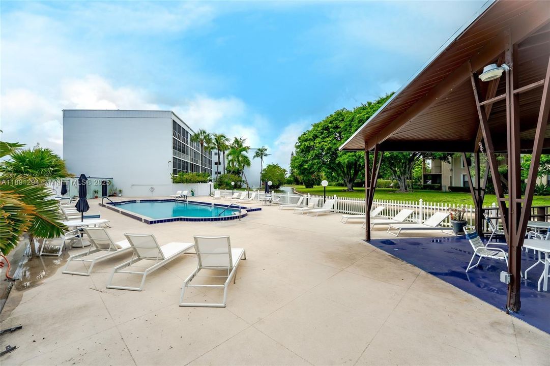 Activo con contrato: $1,975 (1 camas, 1 baños, 0 Pies cuadrados)