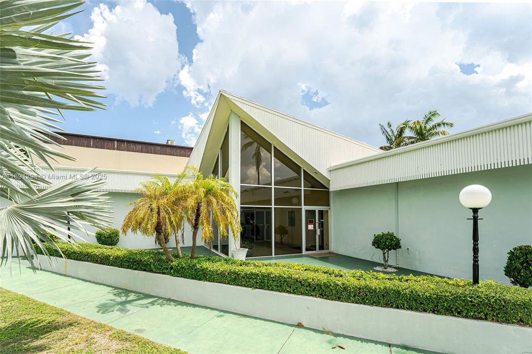 Activo con contrato: $1,975 (1 camas, 1 baños, 0 Pies cuadrados)