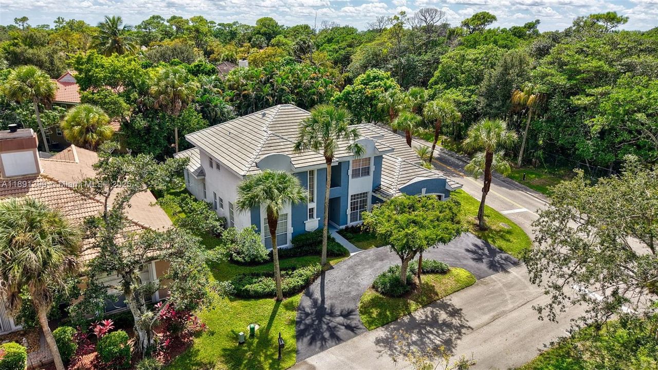 En Venta: $849,000 (5 camas, 4 baños, 3499 Pies cuadrados)