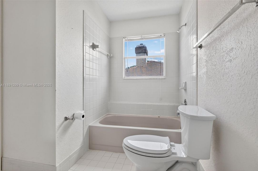 En Venta: $849,000 (5 camas, 4 baños, 3499 Pies cuadrados)