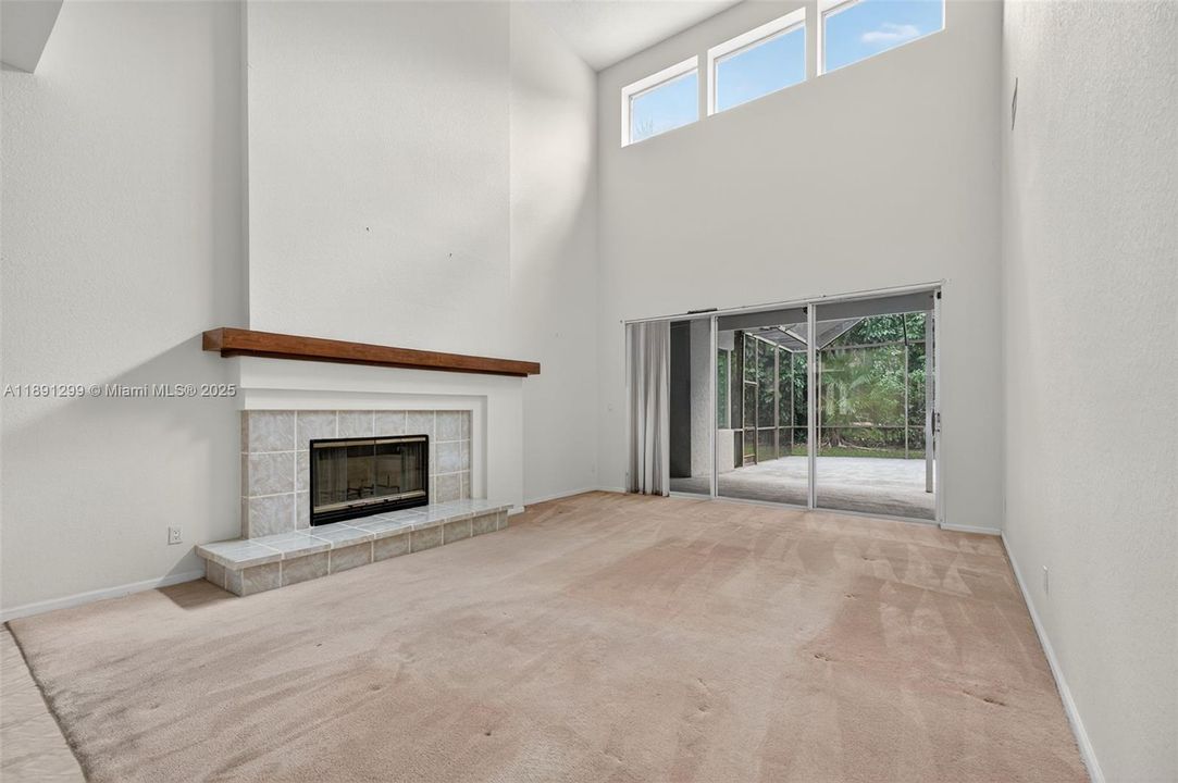 En Venta: $849,000 (5 camas, 4 baños, 3499 Pies cuadrados)