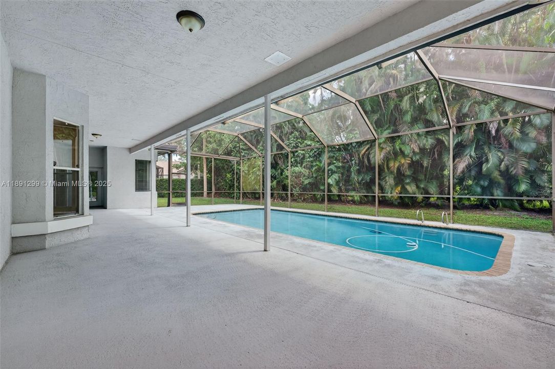 En Venta: $849,000 (5 camas, 4 baños, 3499 Pies cuadrados)