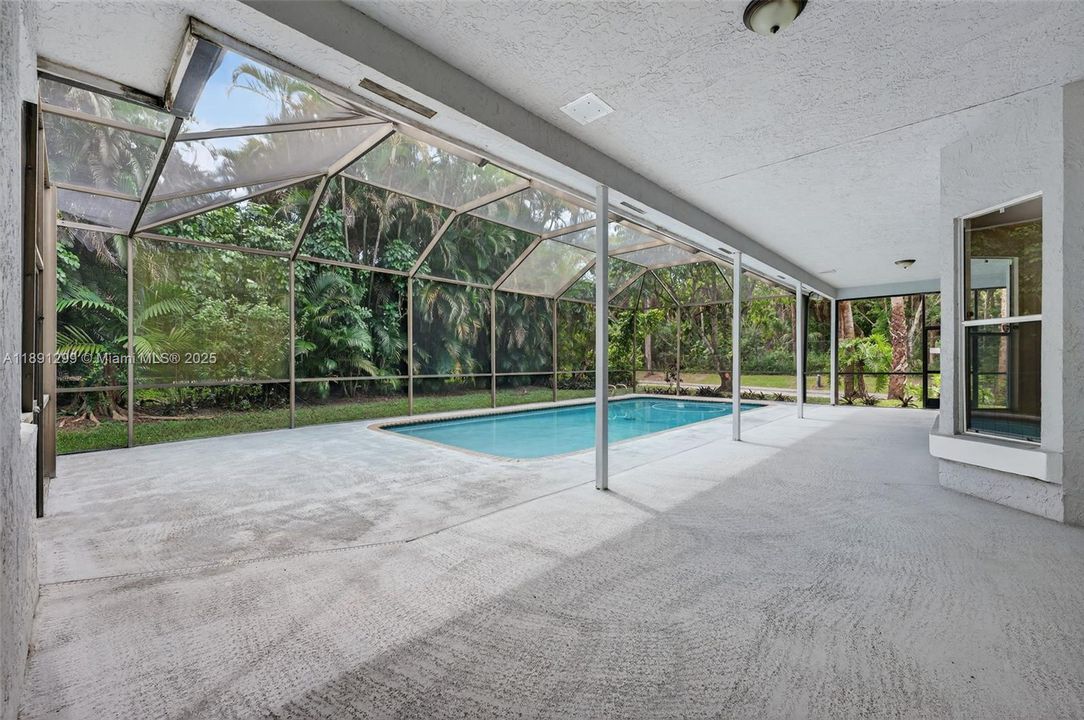 En Venta: $849,000 (5 camas, 4 baños, 3499 Pies cuadrados)