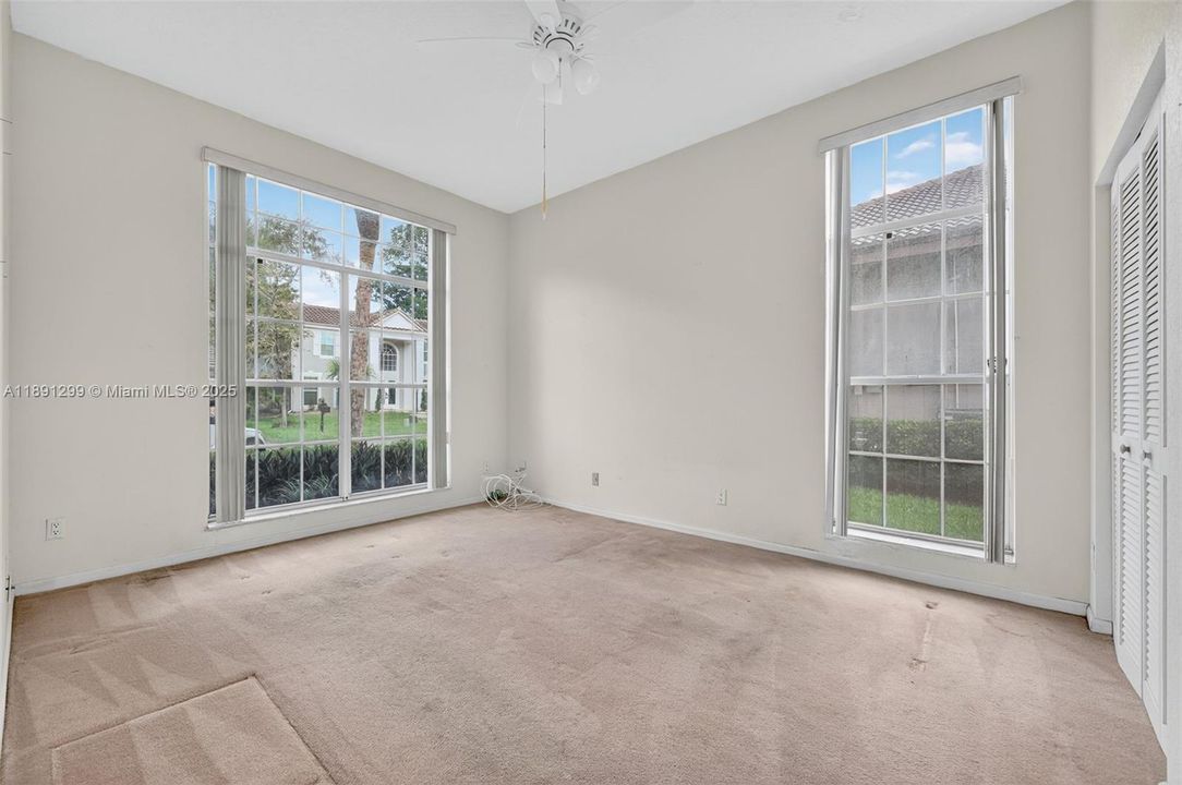 En Venta: $849,000 (5 camas, 4 baños, 3499 Pies cuadrados)