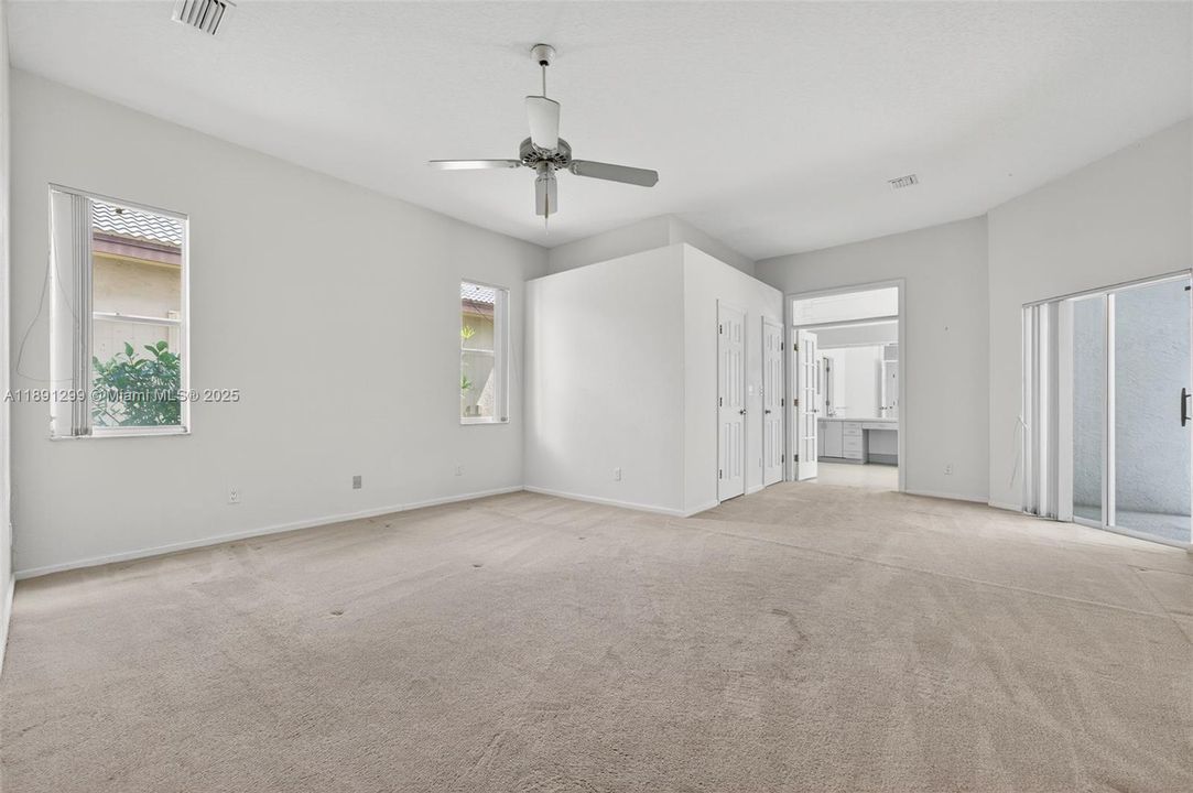 En Venta: $849,000 (5 camas, 4 baños, 3499 Pies cuadrados)