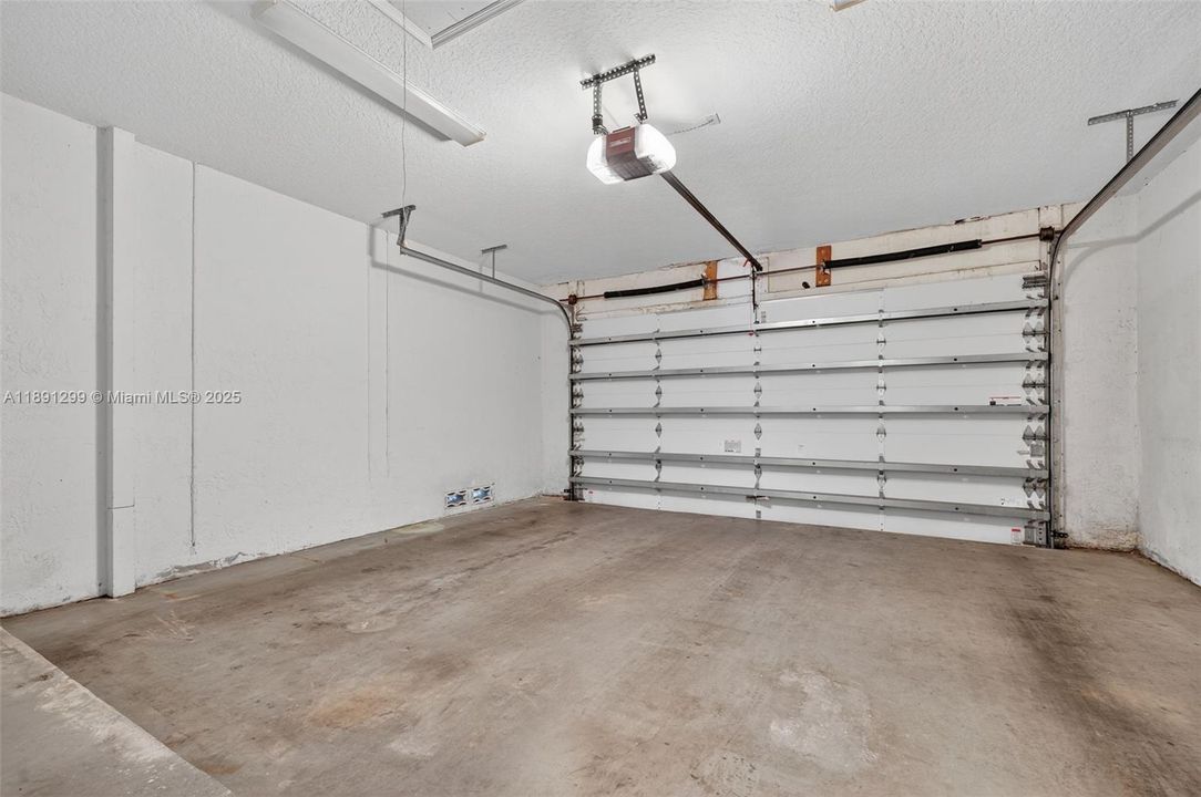 En Venta: $849,000 (5 camas, 4 baños, 3499 Pies cuadrados)