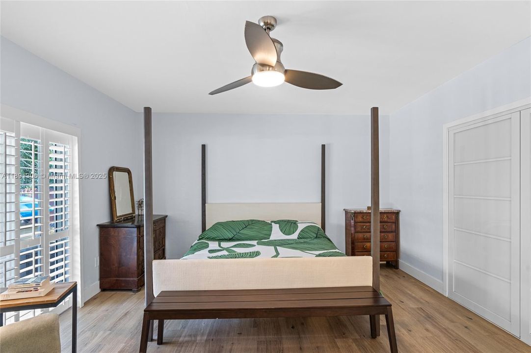 Active With Contract: $2,099,000 (2 beds, 2 baths, 1869 Square Feet)