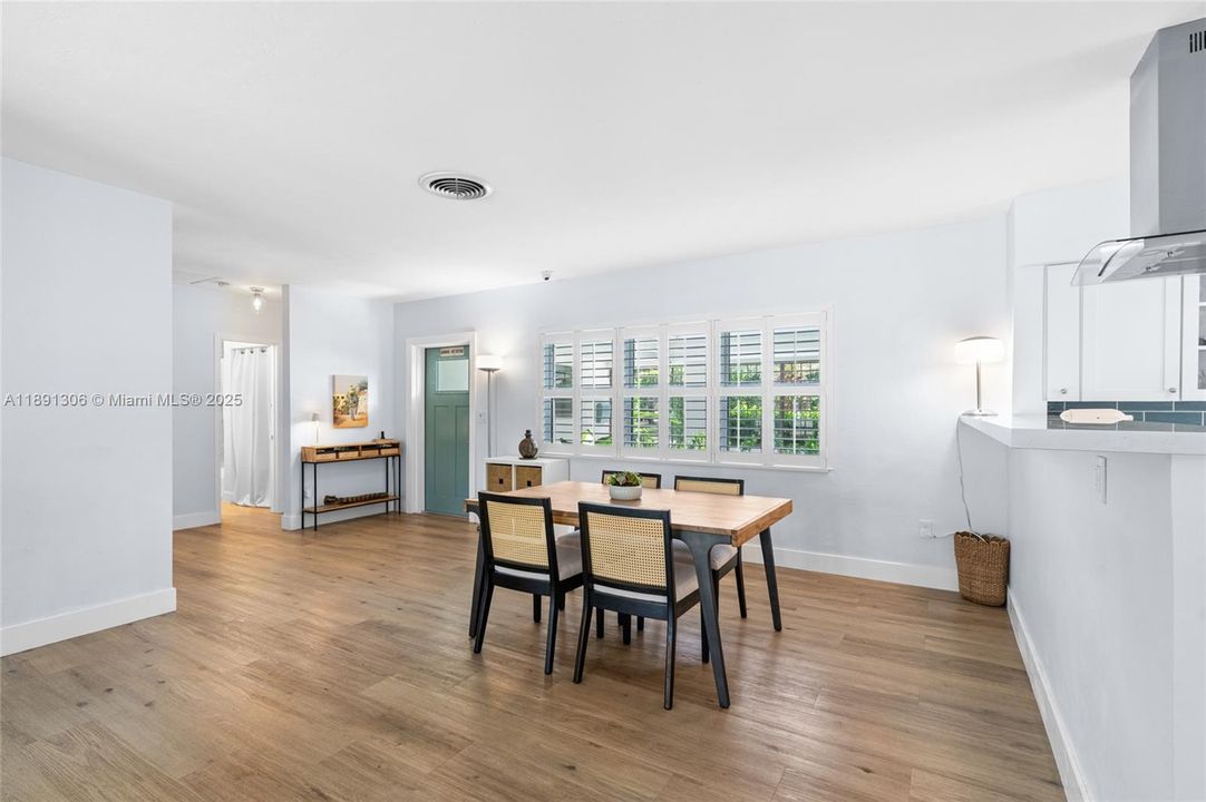 Active With Contract: $2,099,000 (2 beds, 2 baths, 1869 Square Feet)