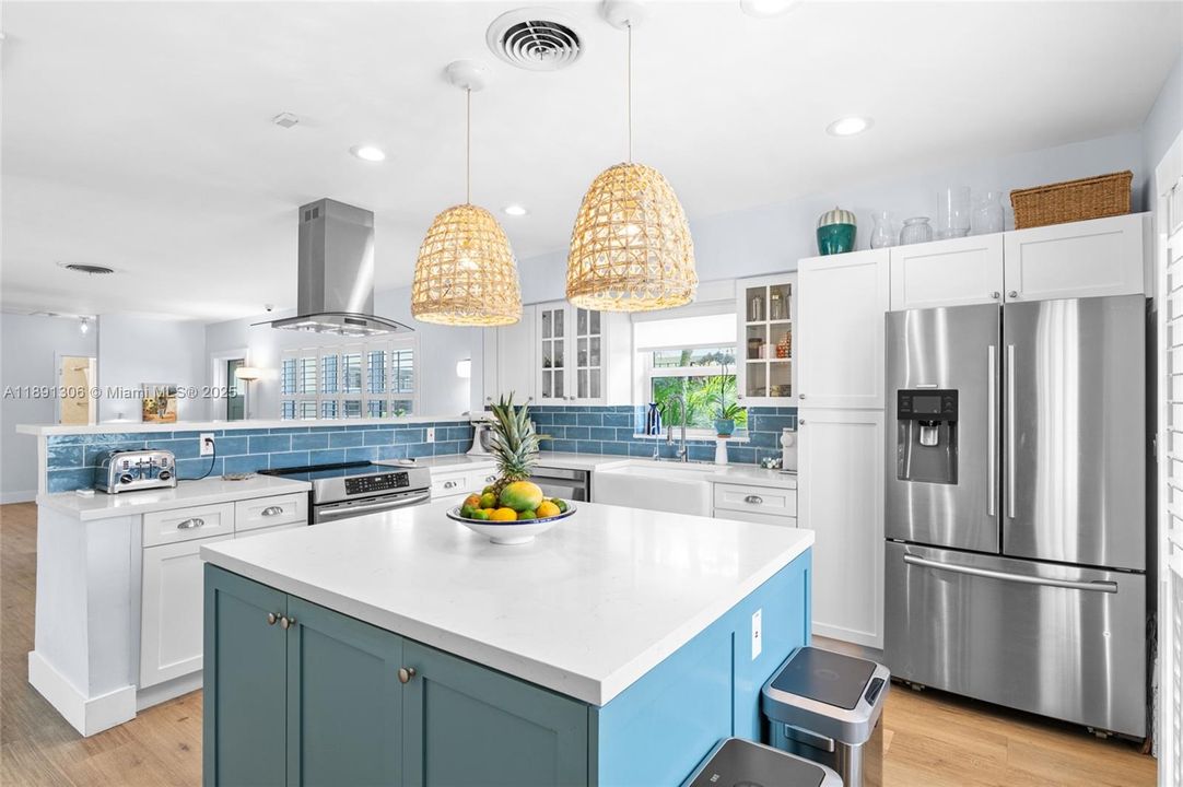 Active With Contract: $2,099,000 (2 beds, 2 baths, 1869 Square Feet)