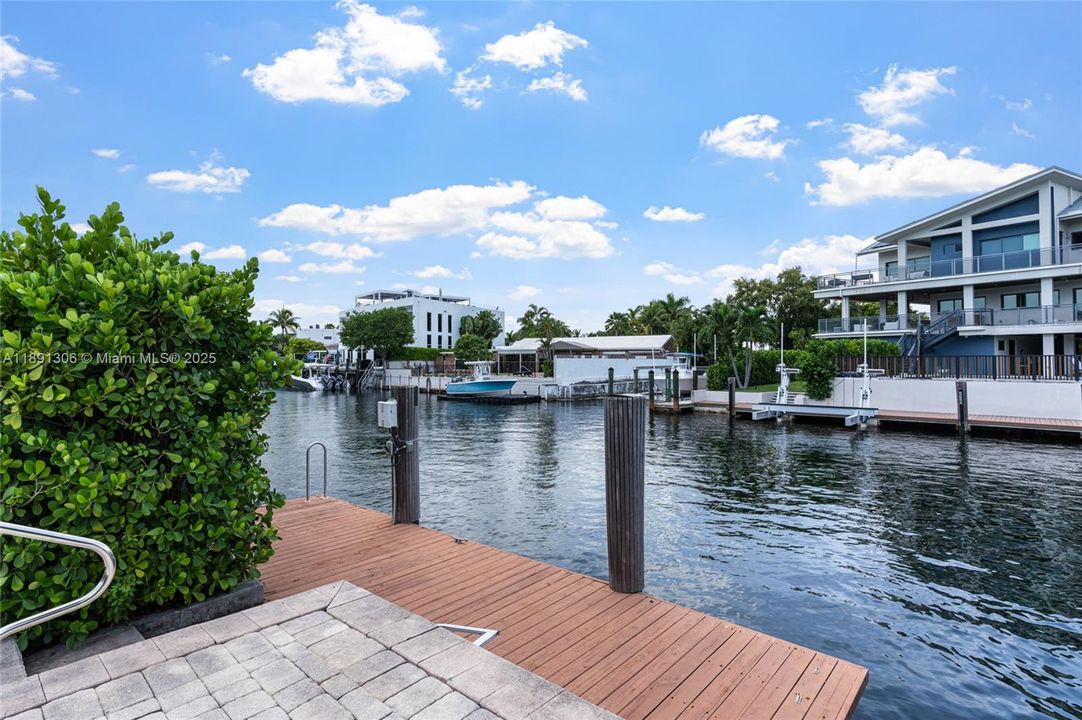 Active With Contract: $2,099,000 (2 beds, 2 baths, 1869 Square Feet)