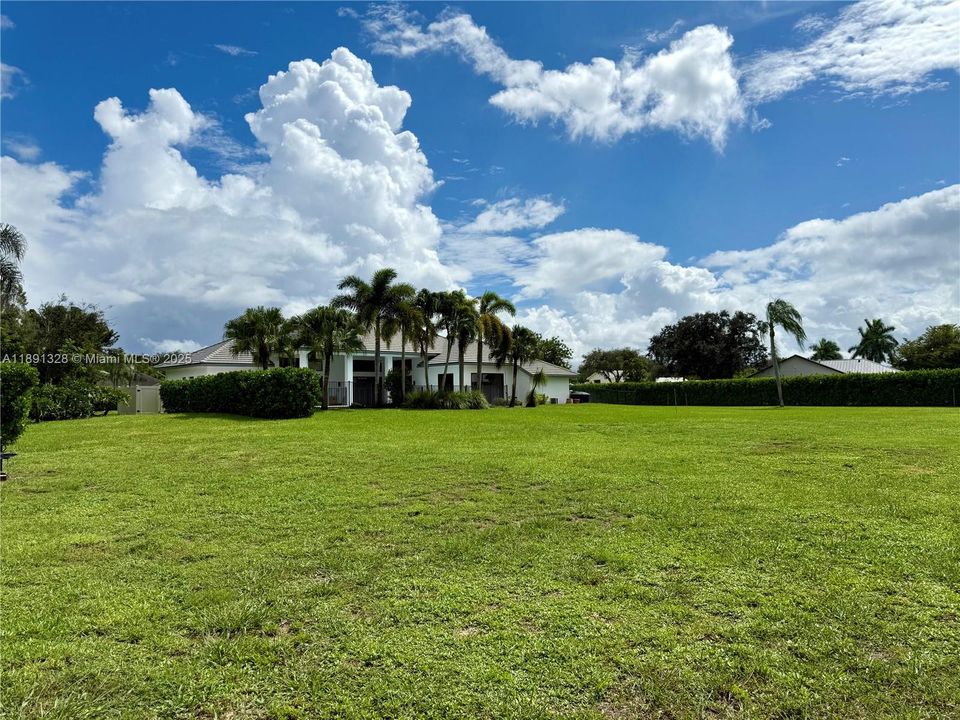 For Sale: $2,620,000 (5 beds, 3 baths, 3683 Square Feet)