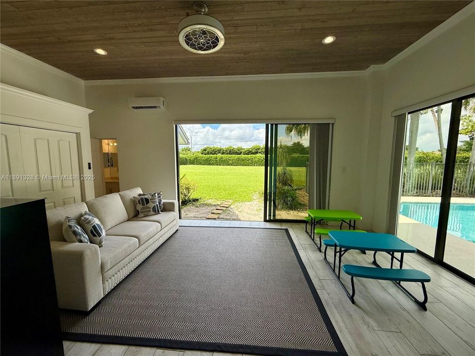 For Sale: $2,620,000 (5 beds, 3 baths, 3683 Square Feet)