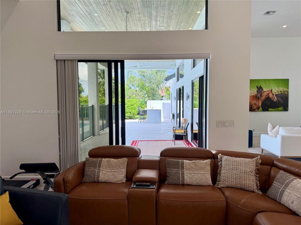 For Sale: $2,620,000 (5 beds, 3 baths, 3683 Square Feet)