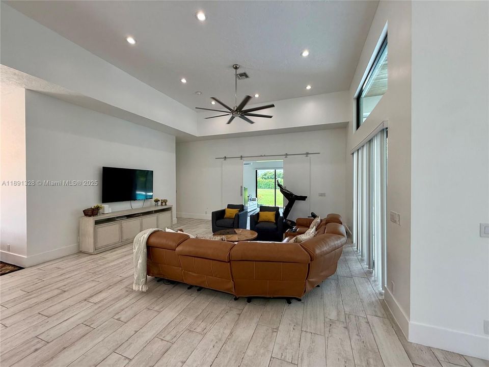 For Sale: $2,620,000 (5 beds, 3 baths, 3683 Square Feet)