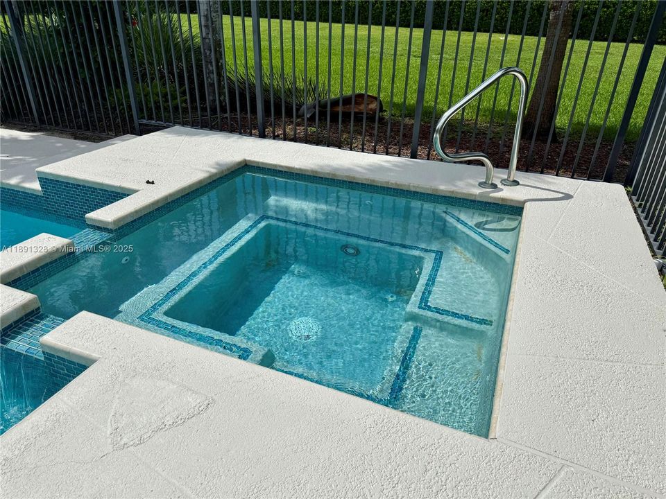 For Sale: $2,620,000 (5 beds, 3 baths, 3683 Square Feet)