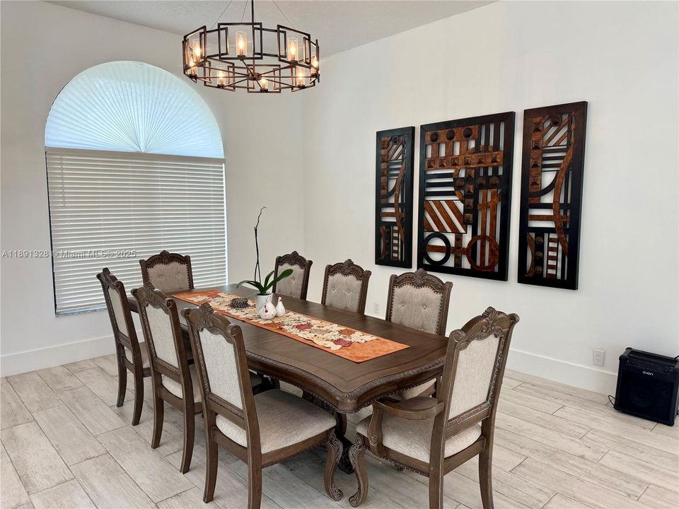 For Sale: $2,620,000 (5 beds, 3 baths, 3683 Square Feet)