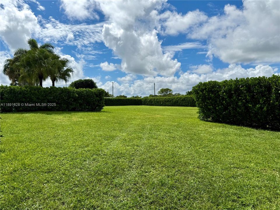 For Sale: $2,620,000 (5 beds, 3 baths, 3683 Square Feet)