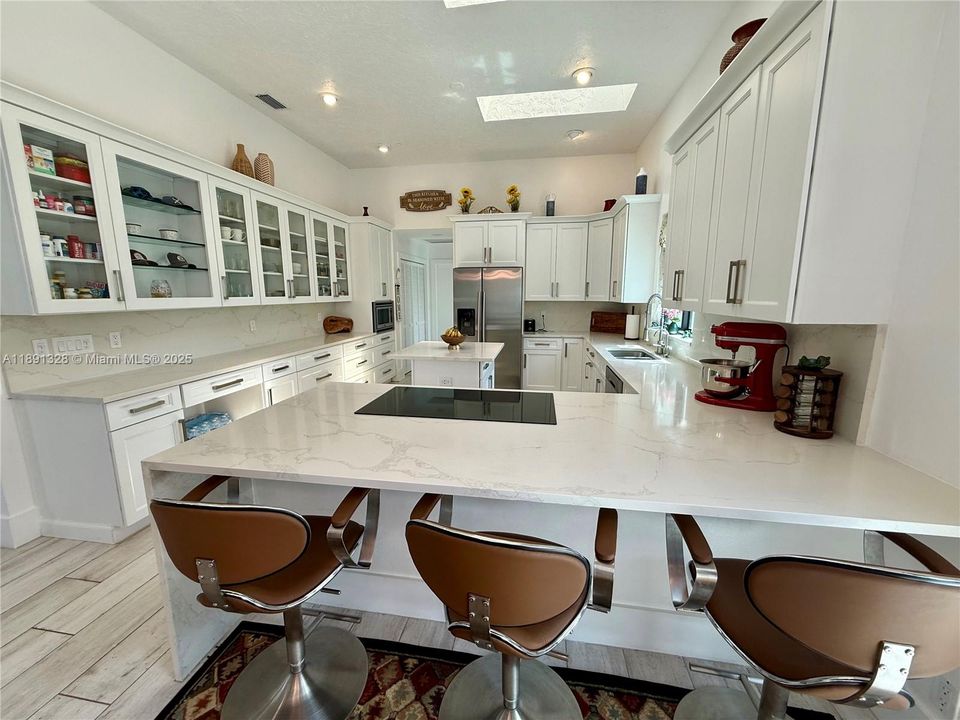 For Sale: $2,620,000 (5 beds, 3 baths, 3683 Square Feet)