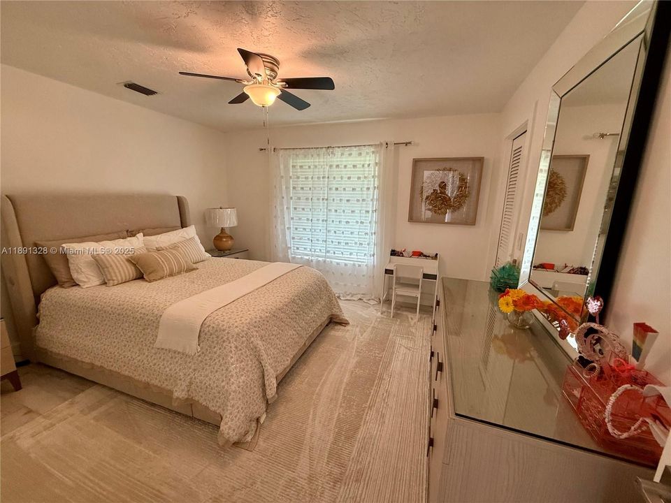 For Sale: $2,620,000 (5 beds, 3 baths, 3683 Square Feet)