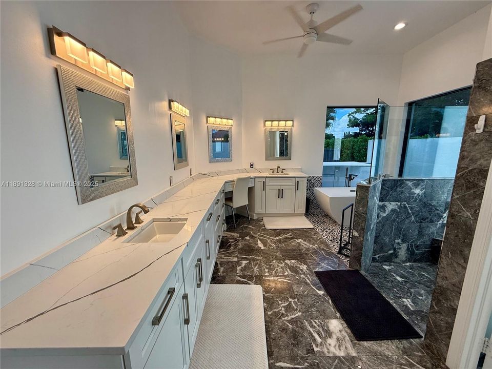 For Sale: $2,620,000 (5 beds, 3 baths, 3683 Square Feet)