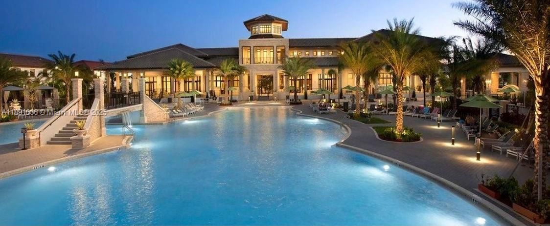 На продажу: $395,000 (2 спален, 2 ванн, 1205 Квадратных фут)