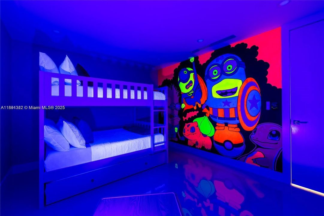 出租: $8,500 (3 贝兹, 2 浴室, 1848 平方英尺)