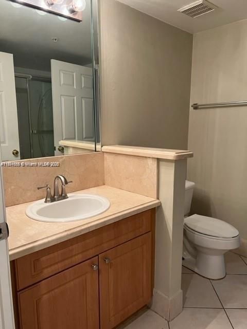 En Venta: $285,000 (2 camas, 2 baños, 1152 Pies cuadrados)