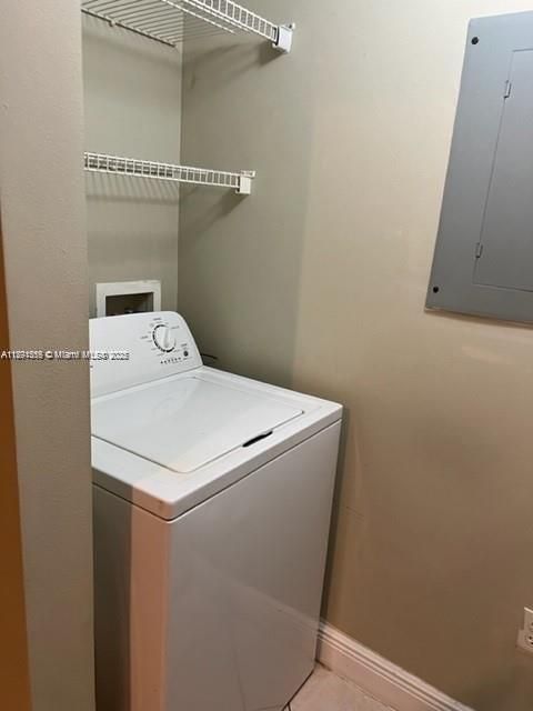 En Venta: $285,000 (2 camas, 2 baños, 1152 Pies cuadrados)