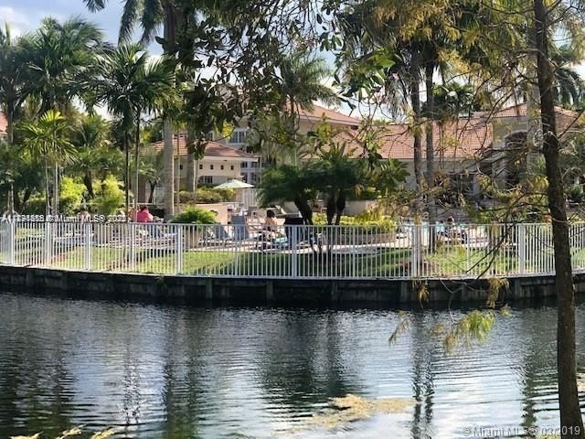 En Venta: $285,000 (2 camas, 2 baños, 1152 Pies cuadrados)