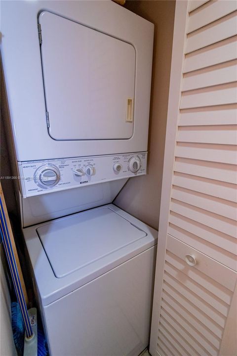 En Venta: $225,000 (1 camas, 1 baños, 1065 Pies cuadrados)