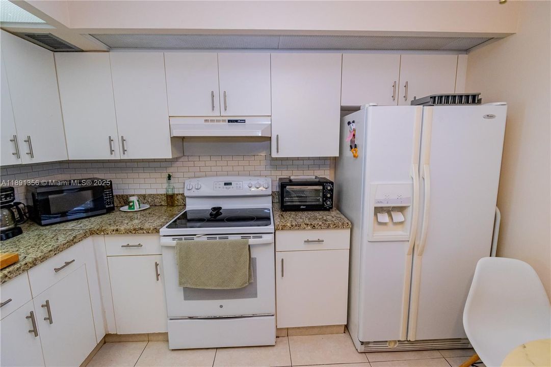 En Venta: $225,000 (1 camas, 1 baños, 1065 Pies cuadrados)