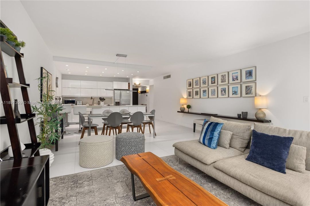 For Rent: $3,000 (3 beds, 2 baths, 1720 Square Feet)