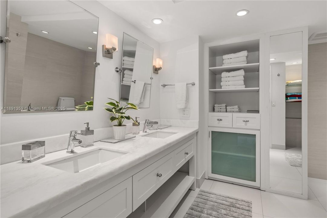 For Rent: $3,000 (3 beds, 2 baths, 1720 Square Feet)