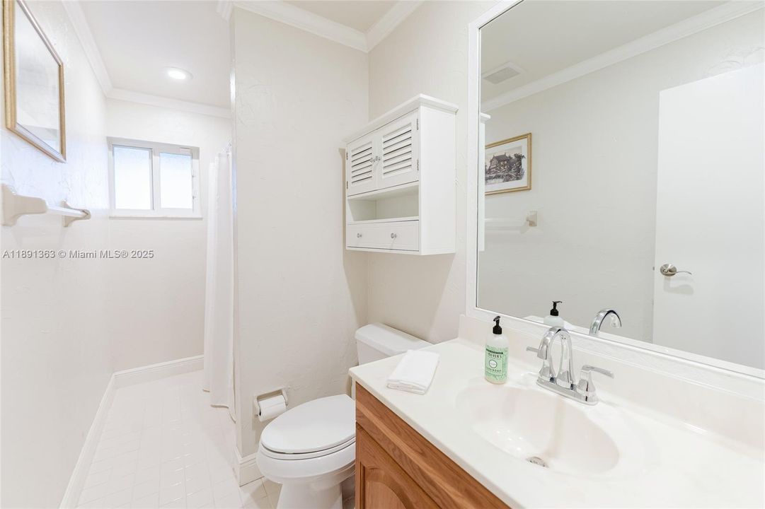 最近售出: $585,000 (3 贝兹, 2 浴室, 1398 平方英尺)