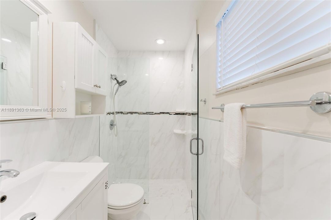 最近售出: $585,000 (3 贝兹, 2 浴室, 1398 平方英尺)