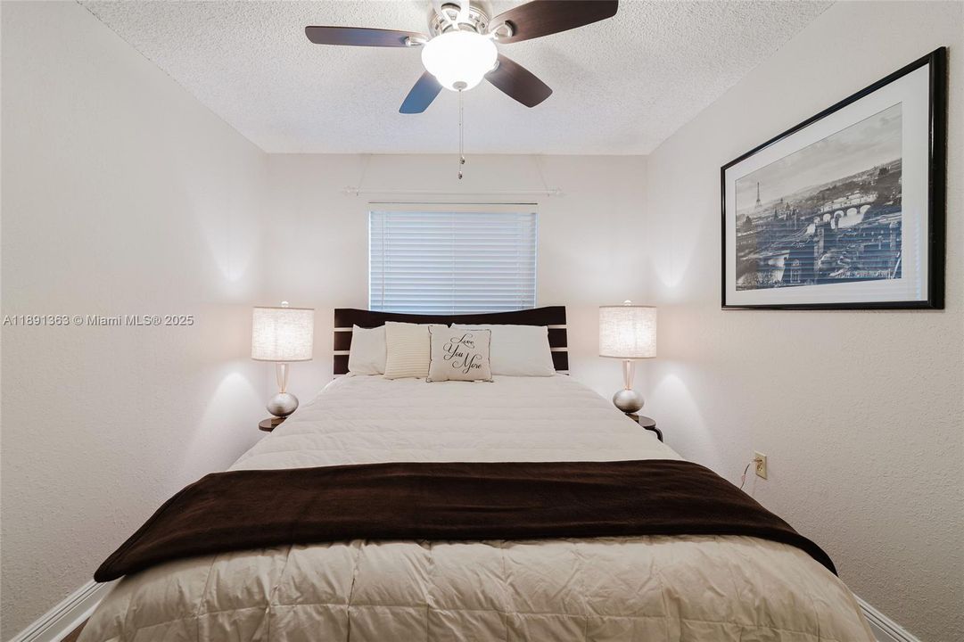 最近售出: $585,000 (3 贝兹, 2 浴室, 1398 平方英尺)