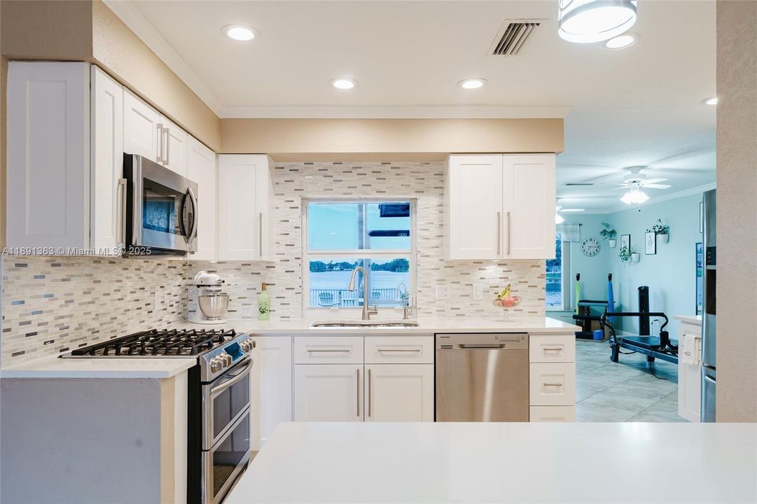 最近售出: $585,000 (3 贝兹, 2 浴室, 1398 平方英尺)