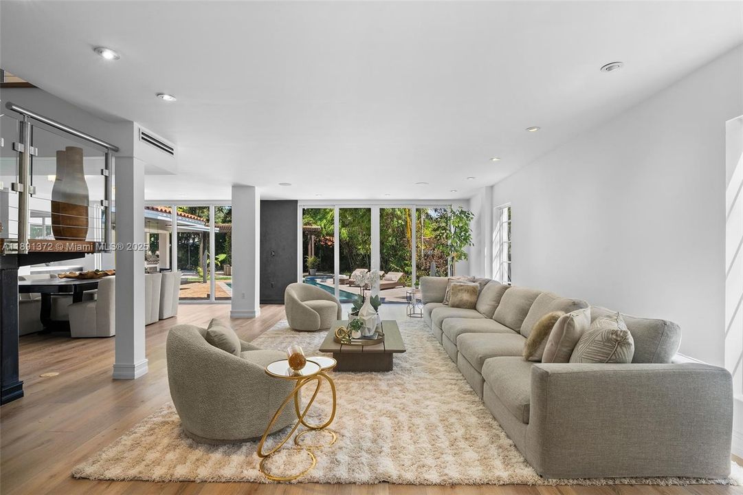 En Renta: $45,000 (4 camas, 5 baños, 4075 Pies cuadrados)