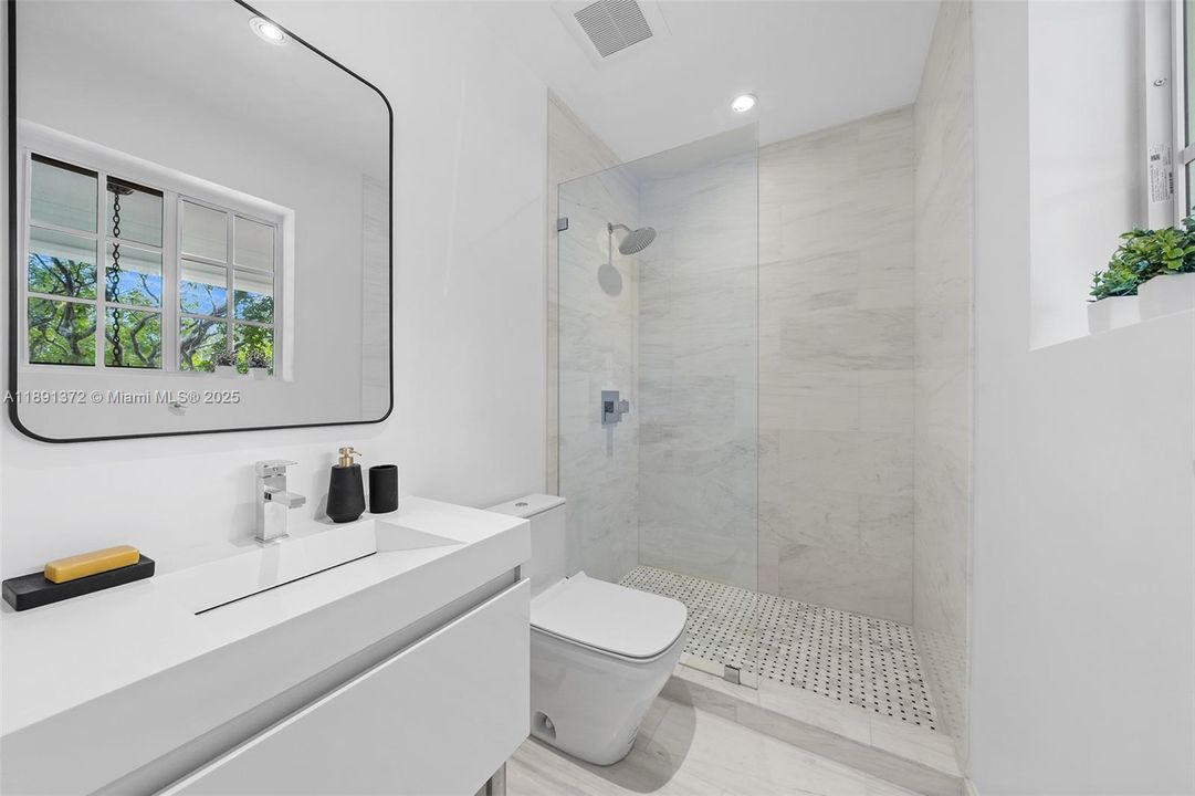 En Renta: $45,000 (4 camas, 5 baños, 4075 Pies cuadrados)