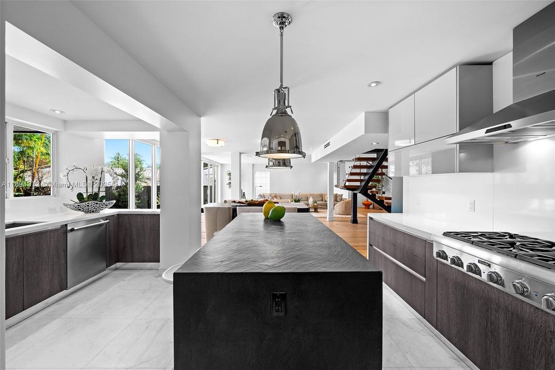 En Renta: $45,000 (4 camas, 5 baños, 4075 Pies cuadrados)