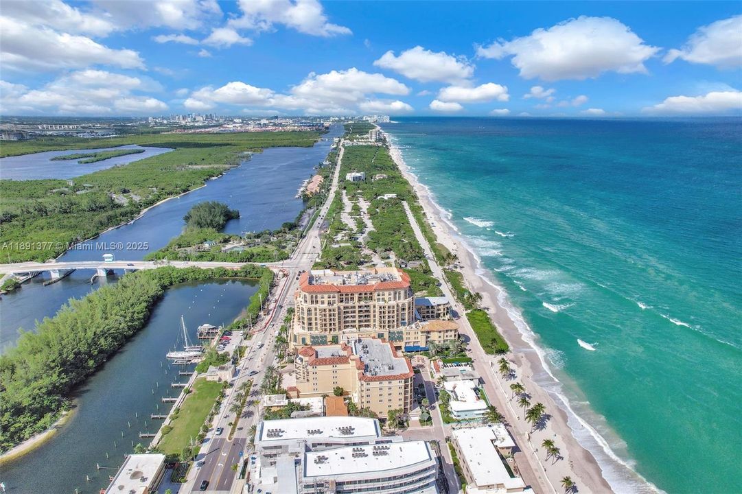For Sale: $3,850,000 (3 beds, 3 baths, 3683 Square Feet)