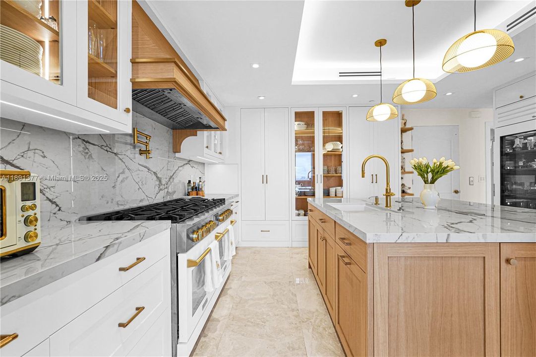 For Sale: $3,850,000 (3 beds, 3 baths, 3683 Square Feet)